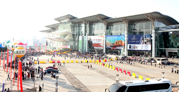 跨夢(mèng)想之巔  逐百年之夢(mèng)——綠之韻集團(tuán)十周年慶典“夢(mèng)想嘉年華”活動(dòng)掠影