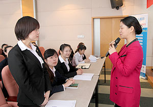 “凝心聚力、團(tuán)結(jié)奮進(jìn)”2013年綠之韻集團(tuán)員工拓展訓(xùn)練營(yíng)成功舉行