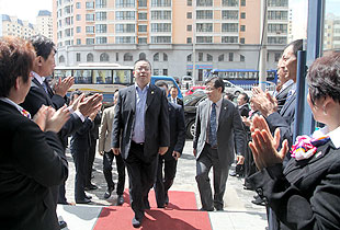 綠之韻集團(tuán)胡國(guó)安董事長(zhǎng)赴黑龍江、遼寧市場(chǎng)考察指導(dǎo)工作