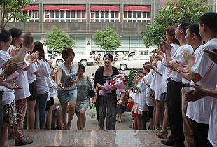 綠之韻集團董事常務(wù)副總裁勞嘉赴湖南常德市場考察指導(dǎo)