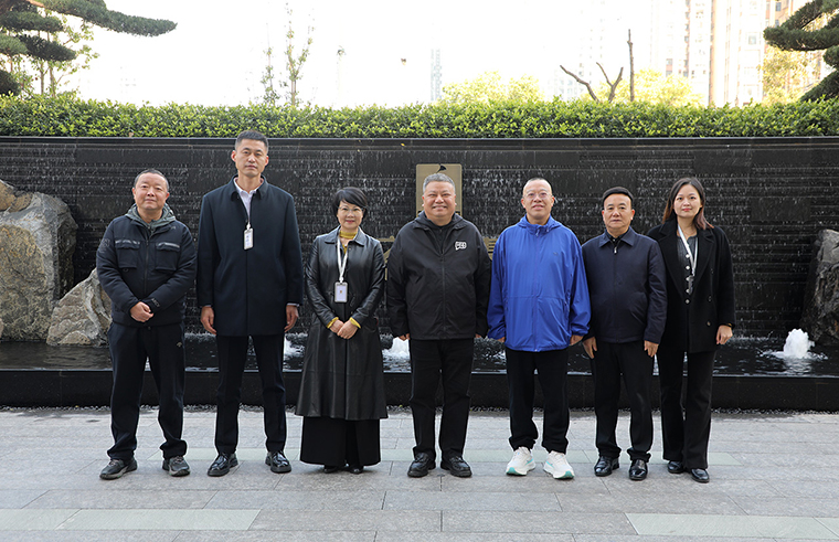 長(zhǎng)沙市政協(xié)主席陳剛蒞臨綠之韻集團(tuán)宣講黨的二十屆四中全會(huì)精神并調(diào)研企業(yè)發(fā)展