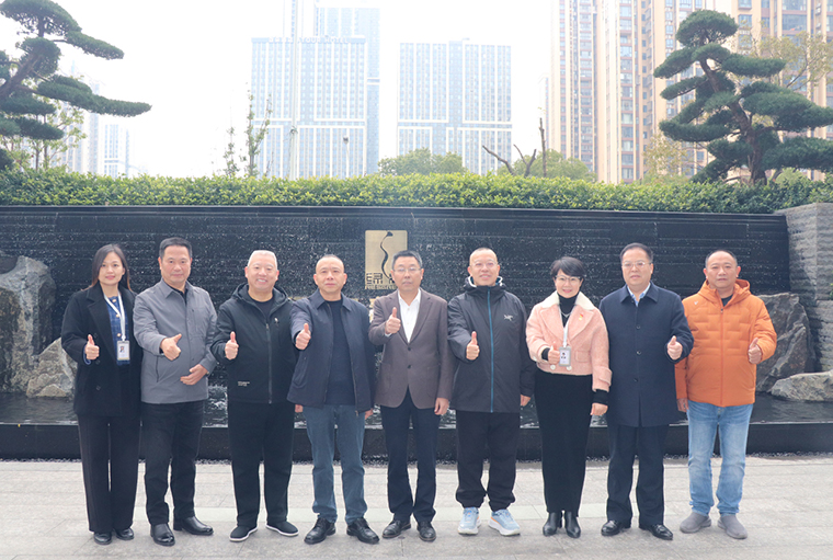 益陽市政協(xié)副主席鄧象庭一行蒞臨綠之韻中心走訪調(diào)研